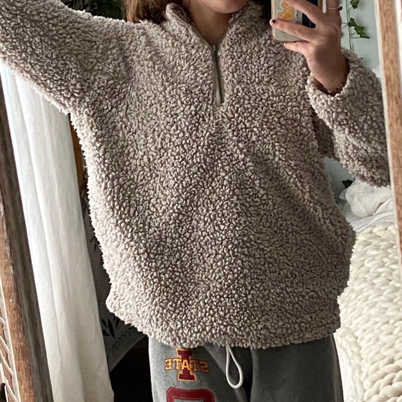 Fuzzy pullover - Picture 4 of 7